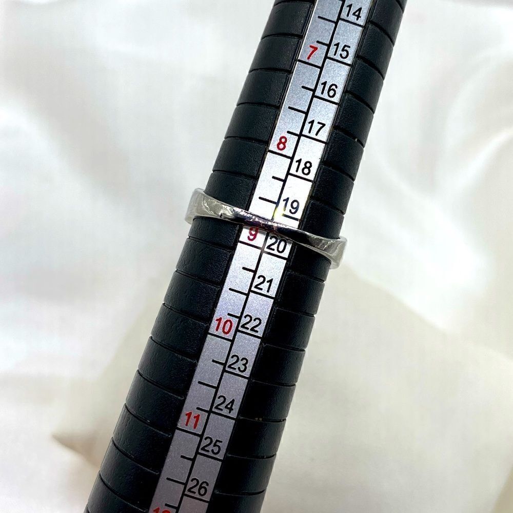 Beautiful sparkling layered silver toned rhinestone size 9 ring band - Picture 5 of 6